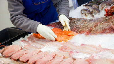 Illustration : "60 millions de consommateurs révèle les meilleures enseignes pour acheter du poisson"