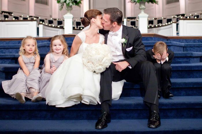 Illustration de l'article : 20 photos qui montrent que les enfants trollent vos mariages sans complexe